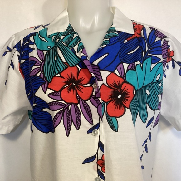 Vintage 80s Hilo Hattie Women’s Hawaiian Shirt White WithTropical Floral Design - Picture 2 of 11